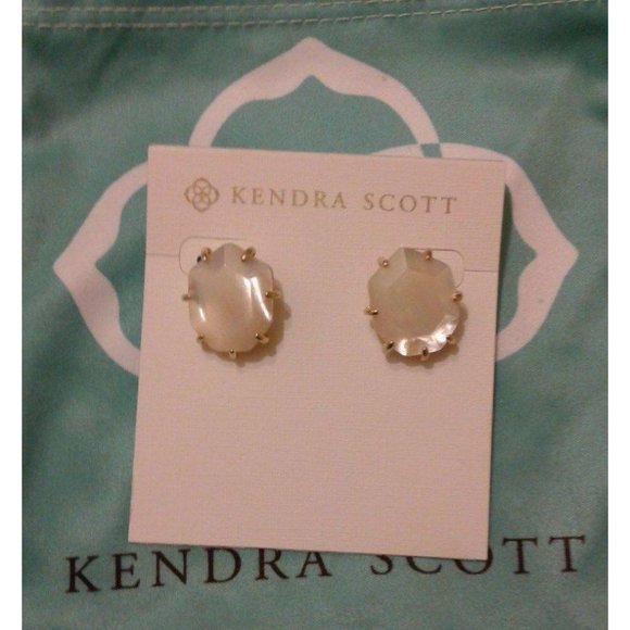 Kendra Scott Pearl White Morgan Studs Earrings
